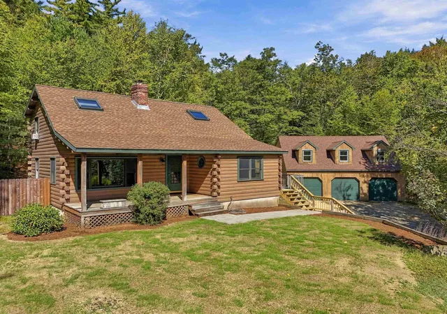 Photo 1 of Single family home for sale at 2 Ragged Mountain Rd, New Durham, NH 03855 | MLS# 5111690 | Listing updated on 2026-10-12