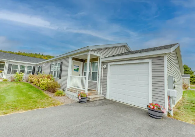 Photo 1 of Single family home for sale at 79 A Crescent St #90-15-1, Plymouth, NH 03264 | MLS# 5111697 | Listing updated on 2026-10-14