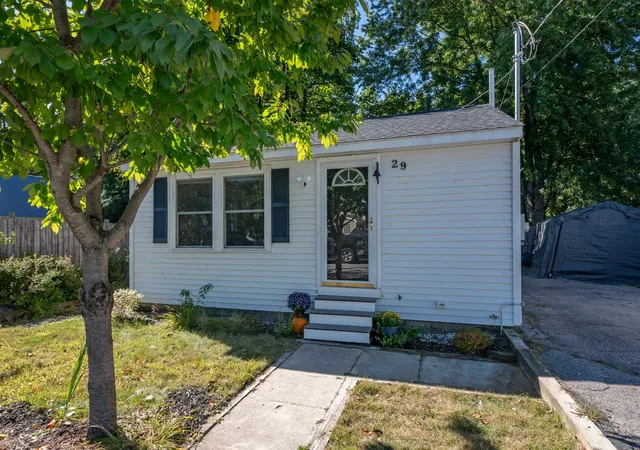 Photo 1 of Sale Pending at 29 Shore Dr, Goffstown, NH 03045 | MLS# 5111726 | Listing updated on 2026-10-11