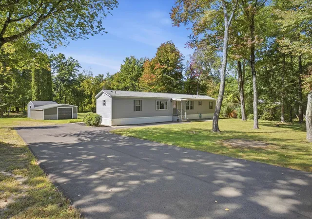 Photo 1 of Sale Pending at 15 Mobile Coach Ln, Mont Vernon, NH 03057 | MLS# 5111747 | Listing updated on 2026-10-01