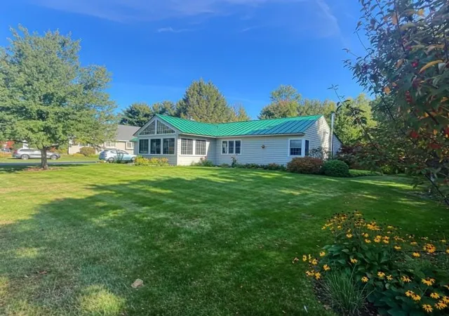 Photo 2 of Sale Pending at 31 Sawyer Ln, New London, NH 03257 | MLS# 5111813 | Listing updated on 2026-10-03