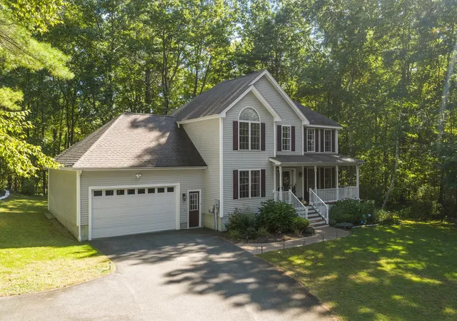 Photo 2 of Single family home for sale at 24 Wilson Rd, Londonderry, NH 03053 | MLS# 5111853 | Listing updated on 2026-10-07