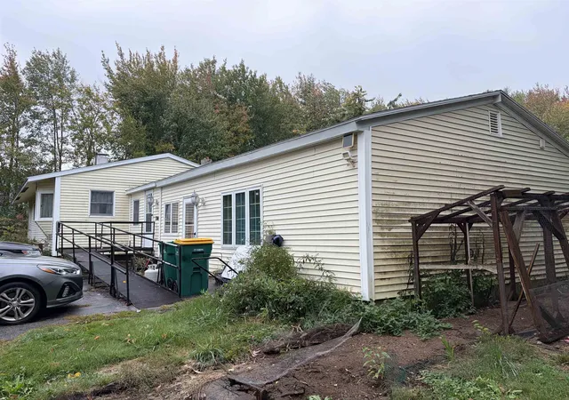 Photo 1 of Single family home for sale at 784 Portland St, Rochester, NH 03868 | MLS# 5111857 | Listing updated on 2026-10-04
