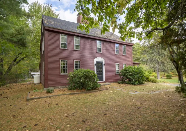 Photo 1 of Sale Pending at 47 Bedford Rd, Merrimack, NH 03054 | MLS# 5111909 | Listing updated on 2026-10-11
