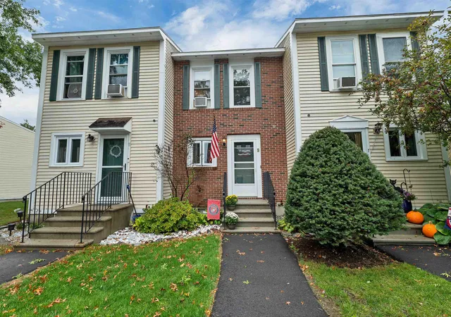 Townhouse for sale at 9 Shelburne Rd, Merrimack, NH 03054 | MLS# 5111917