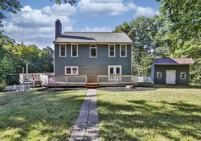 Single family home for sale at 21 Smith Rd, Chester, NH 03036 | MLS# 5111937