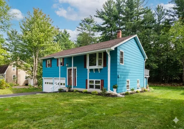 Photo 1 of Single family home for sale at 42 Crestwood Dr, Gorham, NH 03581 | MLS# 5111969 | Listing updated on 2026-10-13