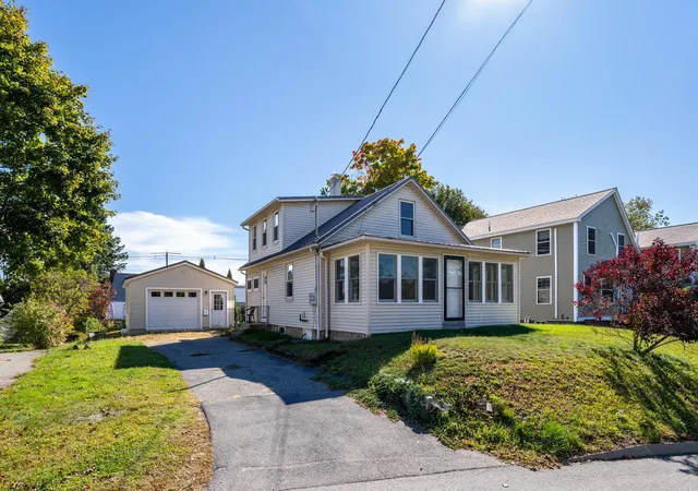 Photo 1 of Single family home for sale at 1 Ashland St, Portsmouth, NH 03801 | MLS# 5111970 | Listing updated on 2026-10-19