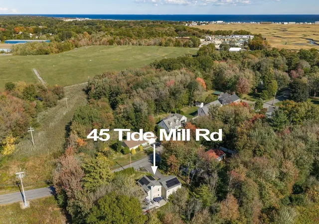Photo 2 of Single family home for sale at 45 Tide Ml Rd, Hampton, NH 03842 | MLS# 5111999 | Listing updated on 2026-10-15