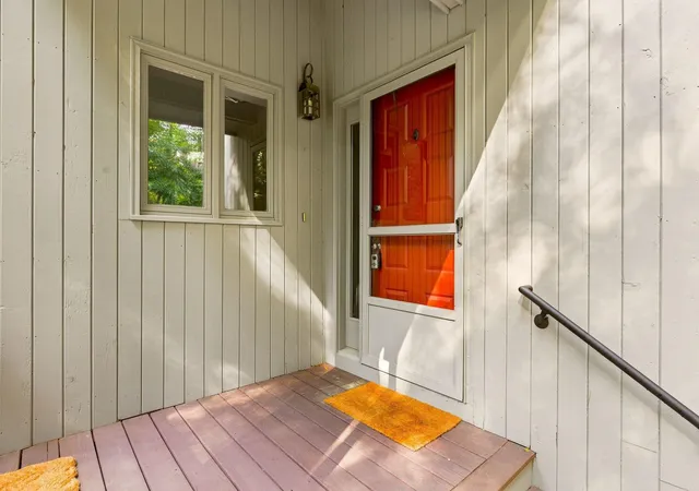 Photo 3 of Townhouse for sale at 47 Brookside Dr, Stratham, NH 03885 | MLS# 5112025 | Listing updated on 2026-10-13