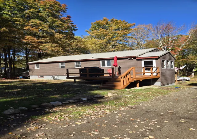 Photo 3 of Single family home for sale at 99 Mountain School Rd, Weare, NH 03281 | MLS# 5112072 | Listing updated on 2026-10-12