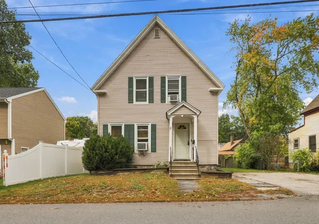 Photo 1 of Single family home for sale at 6 Howard St, Derry, NH 03038 | MLS# 5112078 | Listing updated on 2026-10-01