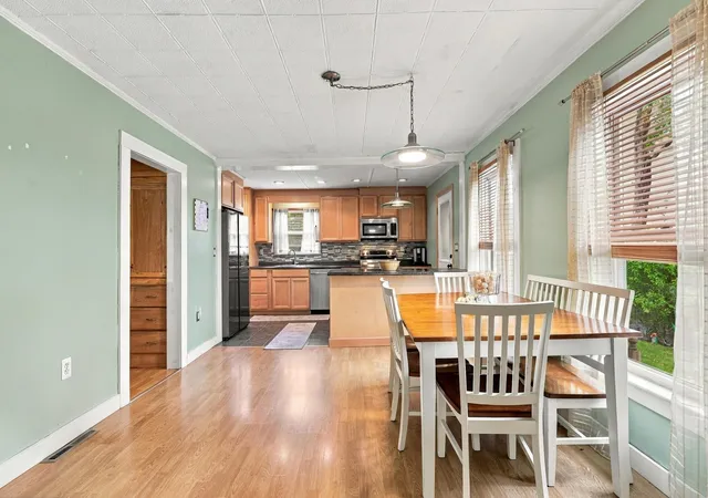 Photo 3 of Single family home for sale at 6 Howard St, Derry, NH 03038 | MLS# 5112078 | Listing updated on 2026-10-01