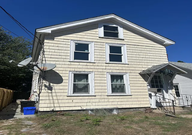 Photo 1 of Single family home for sale at 10 Tremont St, Concord, NH 03301 | MLS# 5112091 | Listing updated on 2026-10-03