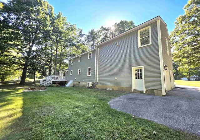 Photo 3 of Sale Pending at 1 Jessica Ln, Derry, NH 03038 | MLS# 5112104 | Listing updated on 2026-10-20
