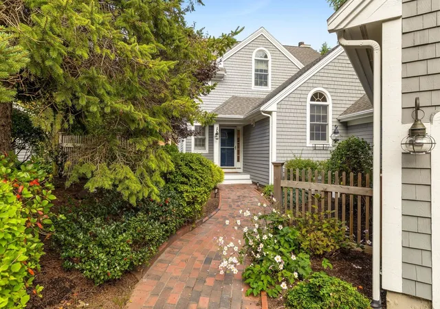 Photo 1 of Single family home for sale at 50 N Gate Rd, New Castle, NH 03854 | MLS# 5112106 | Listing updated on 2026-10-05
