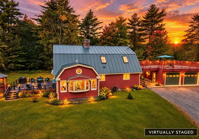 Photo 1 of Single family home for sale at 40 James Ln, Pike, NH 03780 | MLS# 5112112 | Listing updated on 2026-10-08
