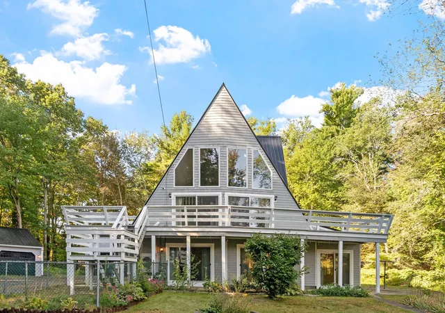 Single family home for sale at 10 Pine Rd, North Hampton, NH 03862 | MLS# 5112124