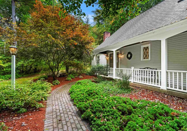 Single family home for sale at 158 Farley Rd, Hollis, NH 03049 | MLS# 5112135
