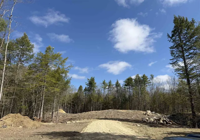 Photo 1 of Land for sale at 122 Robert Rodgers Rd, Dunbarton, NH 03046 | MLS# 5112152 | Listing updated on 2026-09-30