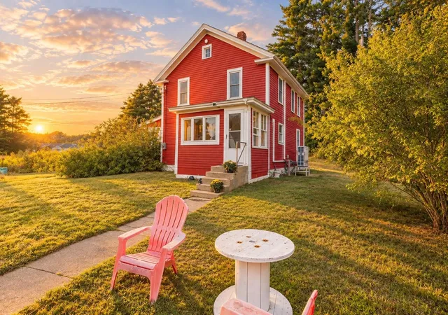 Photo 3 of Single family home for sale at 12 Cocheco Rd, Farmington, NH 03835 | MLS# 5112162 | Listing updated on 2026-10-18
