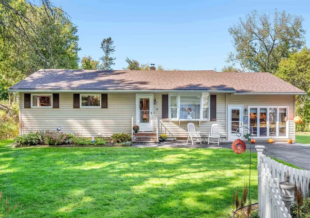 Photo 1 of Single family home for sale at 14 Howard St, Barre, VT 05641 | MLS# 5112169 | Listing updated on 2026-10-13