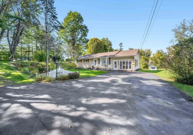 Photo 2 of Single family home for sale at 14 Howard St, Barre, VT 05641 | MLS# 5112169 | Listing updated on 2026-10-13