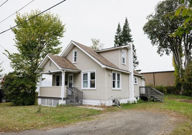 Photo 1 of Single family home for sale at 41 Manchester St, Keene, NH 03431 | MLS# 5112172 | Listing updated on 2026-09-30