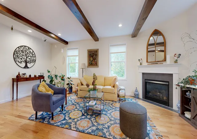 Photo 2 of Townhouse for sale at 313 N Jefferson Rd, South Burlington, VT 05403 | MLS# 5112209 | Listing updated on 2026-10-06