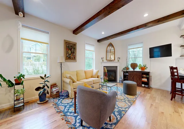 Photo 3 of Townhouse for sale at 313 N Jefferson Rd, South Burlington, VT 05403 | MLS# 5112209 | Listing updated on 2026-10-06