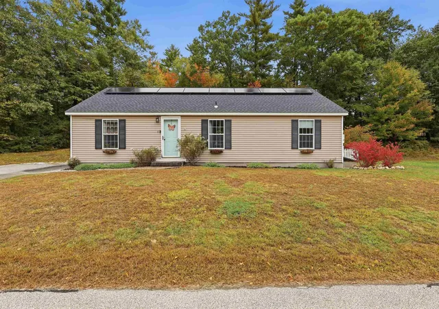 Photo 1 of Manufactured home for sale at 13 Pheasant Ln, Barrington, NH 03825 | MLS# 5112228 | Listing updated on 2026-10-15