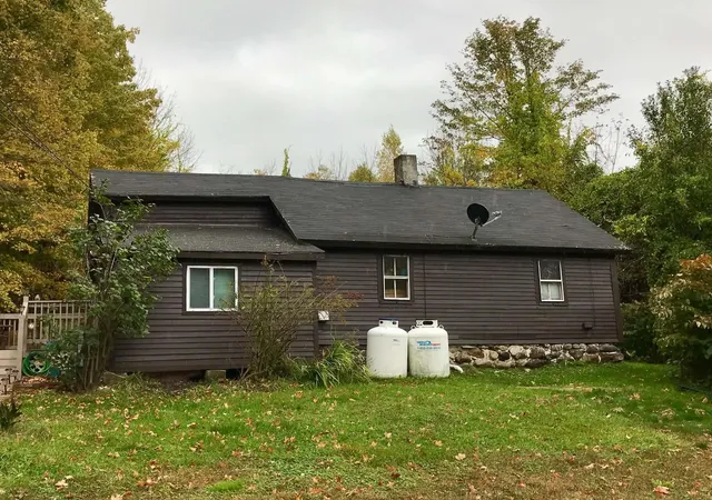 Photo 1 of Single family home for sale at 460 Prospect St, Franklin, NH 03235 | MLS# 5112235 | Listing updated on 2026-10-16