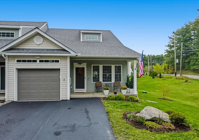 Photo 1 of Townhouse for sale at 2 Chesterfield Ln #2, Londonderry, NH 03053 | MLS# 5112249 | Listing updated on 2026-09-30