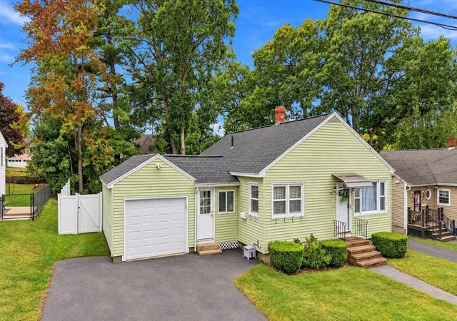 Photo 1 of Single family home for sale at 99 Parkview St, Manchester, NH 03103 | MLS# 5112266 | Listing updated on 2026-10-05