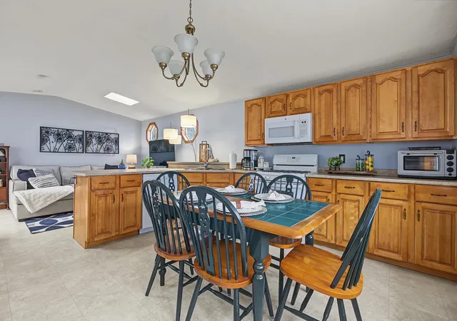 Photo 3 of Sale Pending at 1 Friendship Dr, Salem, NH 03079 | MLS# 5112294 | Listing updated on 2026-10-12