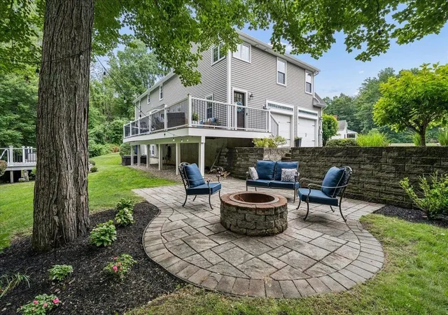 Photo 3 of Sale Pending at 12 Jorgenson Ln, Hampstead, NH 03841 | MLS# 5112299 | Listing updated on 2026-10-08