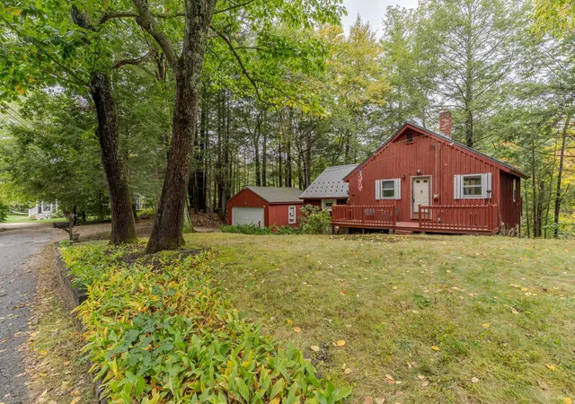 Photo 1 of Sale Pending at 95 Riverside Dr, Fremont, NH 03044 | MLS# 5112320 | Listing updated on 2026-10-07