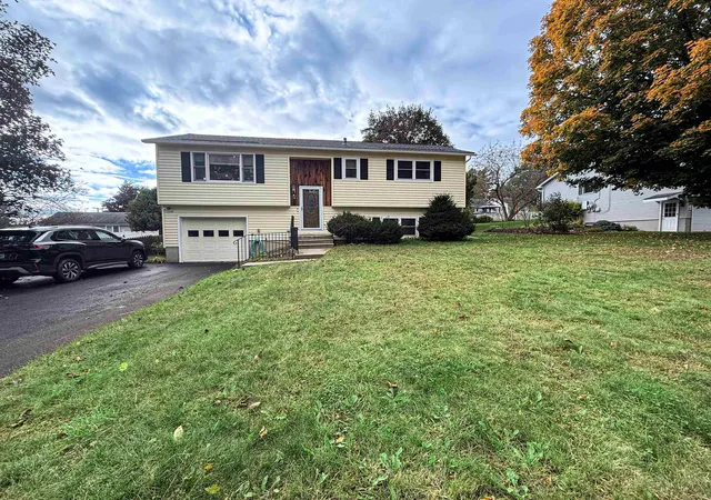 Photo 1 of Single family home for sale at 15 Victor Pl, Rutland, VT 05701 | MLS# 5112408 | Listing updated on 2026-10-01