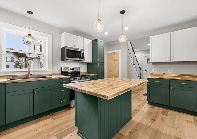 Photo 1 of Single family home for sale at 32 Harrison St, Keene, NH 03431 | MLS# 5112424 | Listing updated on 2026-10-20