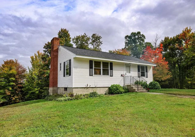 Photo 1 of Single family home for sale at 127 Beard Rd, New Boston, NH 03070 | MLS# 5112441 | Listing updated on 2026-10-07