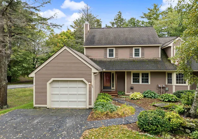 Photo 1 of Townhouse for sale at 25 Villager Rd, Chester, NH 03036 | MLS# 5112444 | Listing updated on 2026-10-02