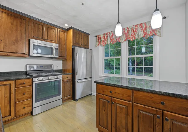 Photo 2 of Townhouse for sale at 25 Villager Rd, Chester, NH 03036 | MLS# 5112444 | Listing updated on 2026-10-02