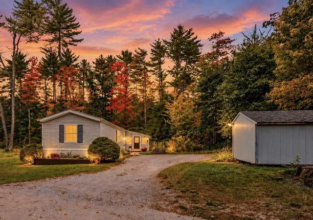 Photo 2 of Manufactured home for sale at 41 Pleasant Ln, Warner, NH 03278 | MLS# 5112488 | Listing updated on 2026-10-16
