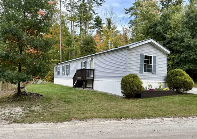 Photo 3 of Manufactured home for sale at 41 Pleasant Ln, Warner, NH 03278 | MLS# 5112488 | Listing updated on 2026-10-16