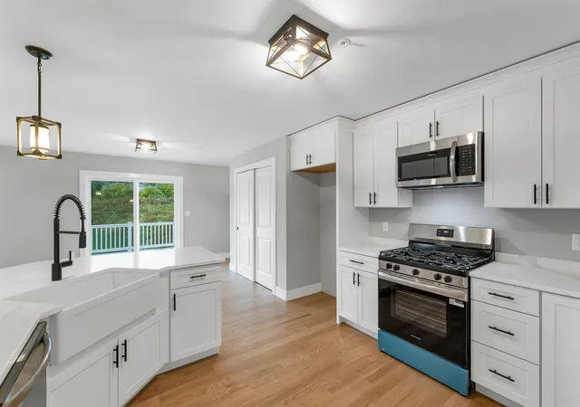 Photo 3 of Condo for sale at 11 Robin Way #2, Chester, NH 03036 | MLS# 5112504 | Listing updated on 2026-10-03