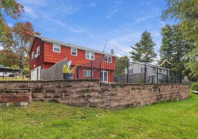 Photo 3 of Single family home for sale at 382 Perley Ave, Pembroke, NH 03275 | MLS# 5112525 | Listing updated on 2026-10-13