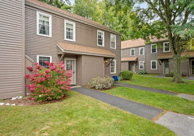 Photo 2 of Condo for sale at 103 Hayes Ave, South Burlington, VT 05403 | MLS# 5112529 | Listing updated on 2026-10-06
