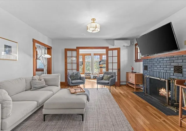 Photo 2 of Sale Pending at 170 Shelburne St, Burlington, VT 05401 | MLS# 5112552 | Listing updated on 2026-10-06