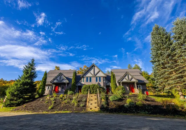 Photo 2 of Townhouse for sale at 533 N Village Rd #E119, North Troy, VT 05859 | MLS# 5112564 | Listing updated on 2026-10-02