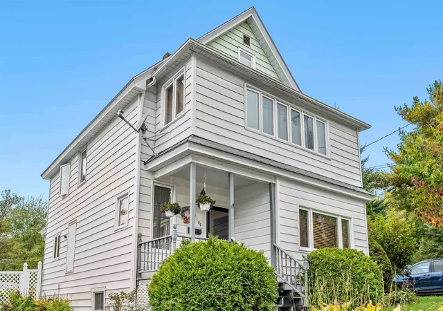 Photo 3 of Single family home for sale at 94 Beckley St, Barre, VT 05641 | MLS# 5112585 | Listing updated on 2026-10-12